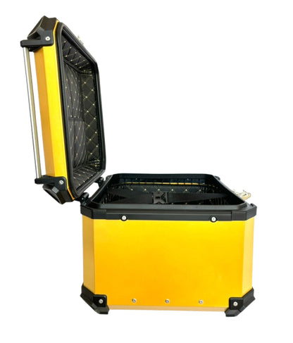 Baúl de Moto GGM 55L Dorado – Aluminio Reforzado, Impermeable, Antirrobos, Acolchado Interior de Lujo
